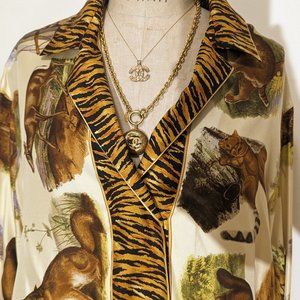 Museum worthy Gucci animal print silk shirt brown beige gold vintage used genuin